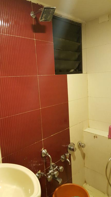 Hotel Relish Vadodara Extérieur photo
